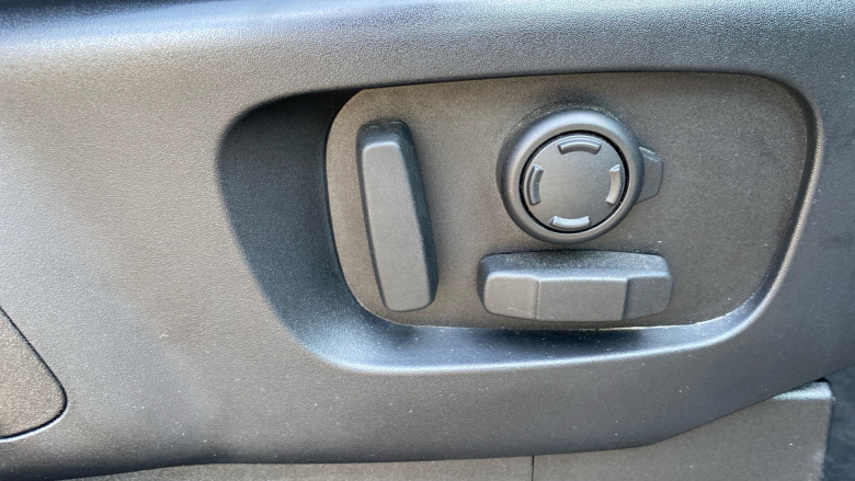 Land Rover Discovery 3.0 D300 R-Dynamic HSE 5dr Auto Diesel Station Wagon